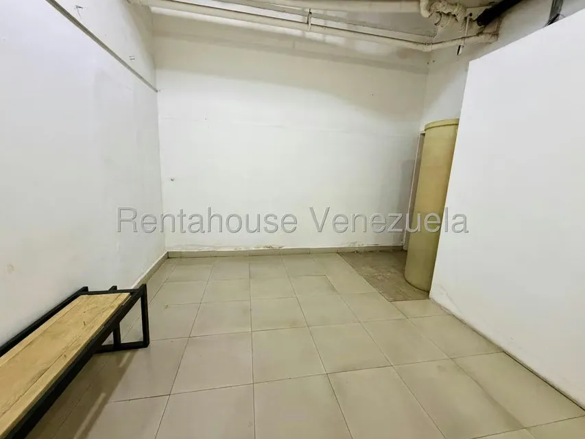 Negocios y Empresas (Servicios) en Venta en Avenida Bolivar, Aragua - 23