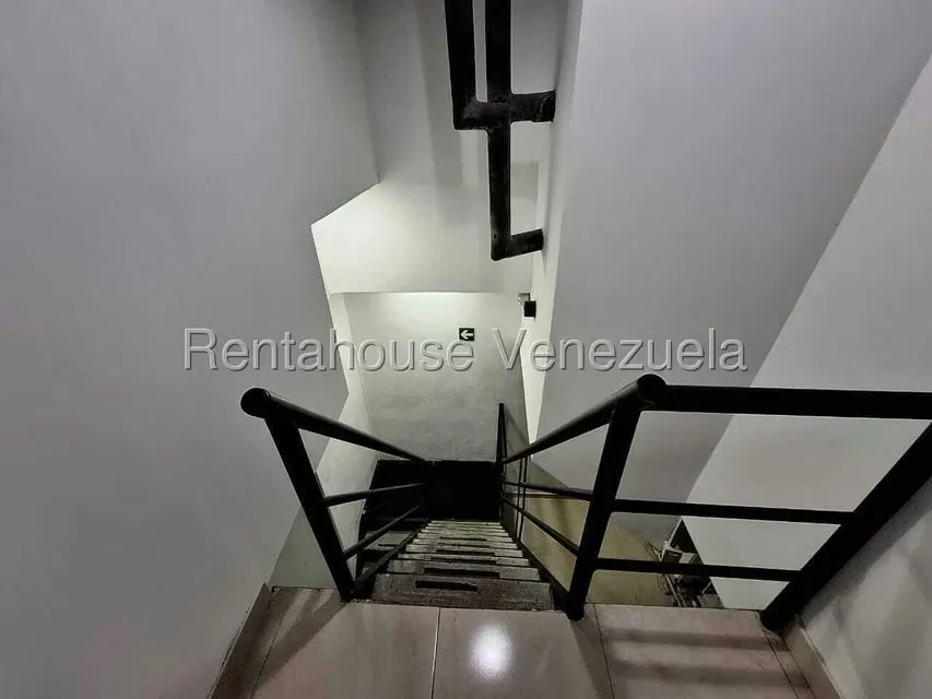Local Comercial en Alquiler en Chuao, Distrito Metropolitano - 11