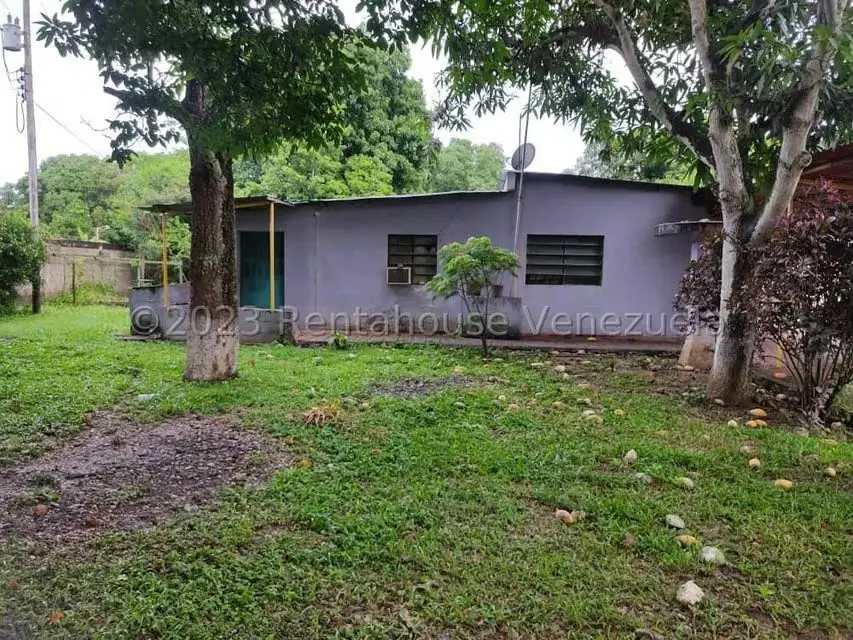 Terreno (Comercial) en Venta en Santa Lucia, Miranda - 11