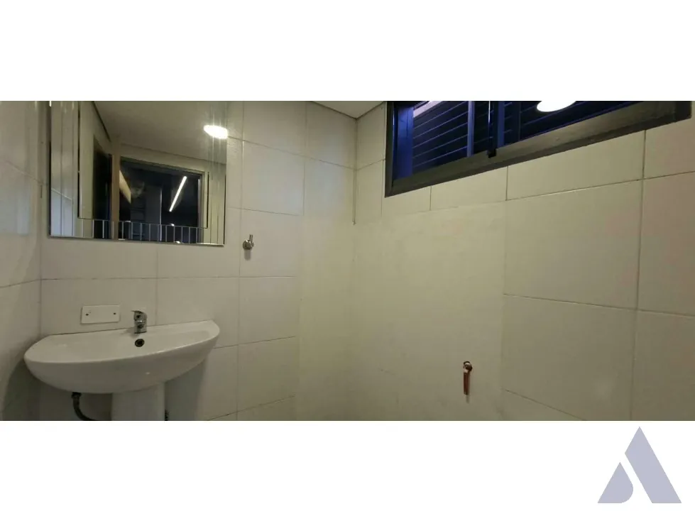 Se alquila oficina 50m2 La Castellana 1456 - 14