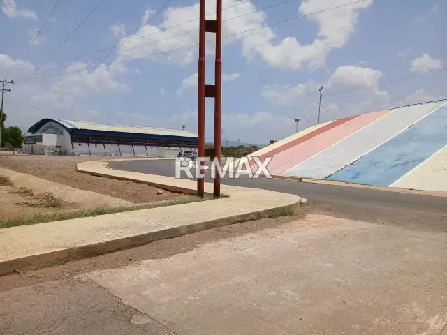 Se vende Amplio terreno ideal para proyecto de inversión Coro Edo. Falcón - 8