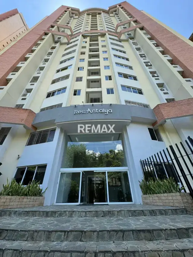 EN ALQUILER: APARTAMENTO DE LUJO EN LAS CHIMENEAS Residencias Antalya