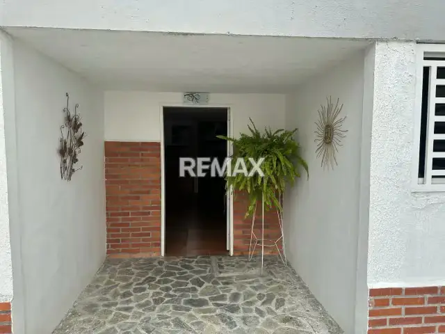 TU PRÓXIMO HOGAR EN ALQUILER TE ESPERA! Apartamento en el Conjunto residencial La Toscana Real, sobre la Av. Trino Melean.