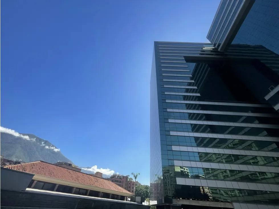 Vendo oficinas desde 300m2 Campo Alegre 4511 - 18