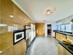 View 25
