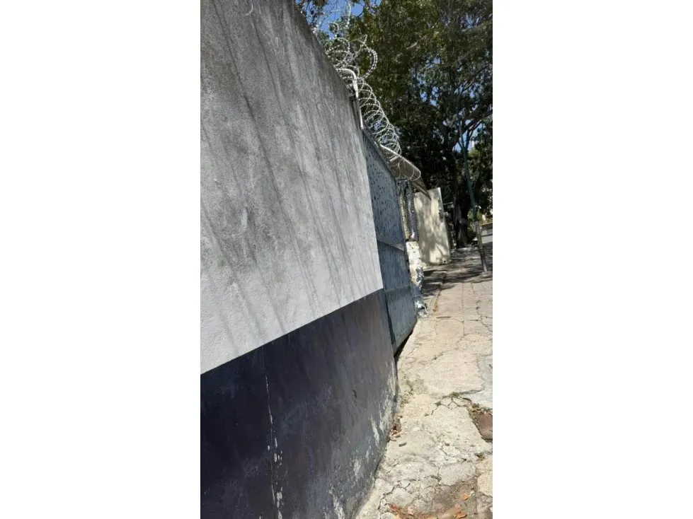 Vendo galpón 3000m2 Maripérez 0883 - 12