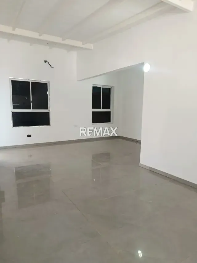 EXCLUSIVA CASA EN VENTA | URB. LOMAS DEL BOSQUE (TIPURO) - 2