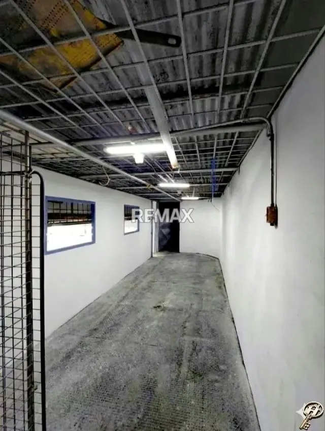 AMPLIO LOCAL EN ALQUILER EN CASA DE USO COMERCIAL EN SANTA MÓNICA - 15