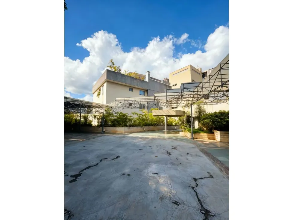 Se vende apartamento 245m2 Chulavista 9360