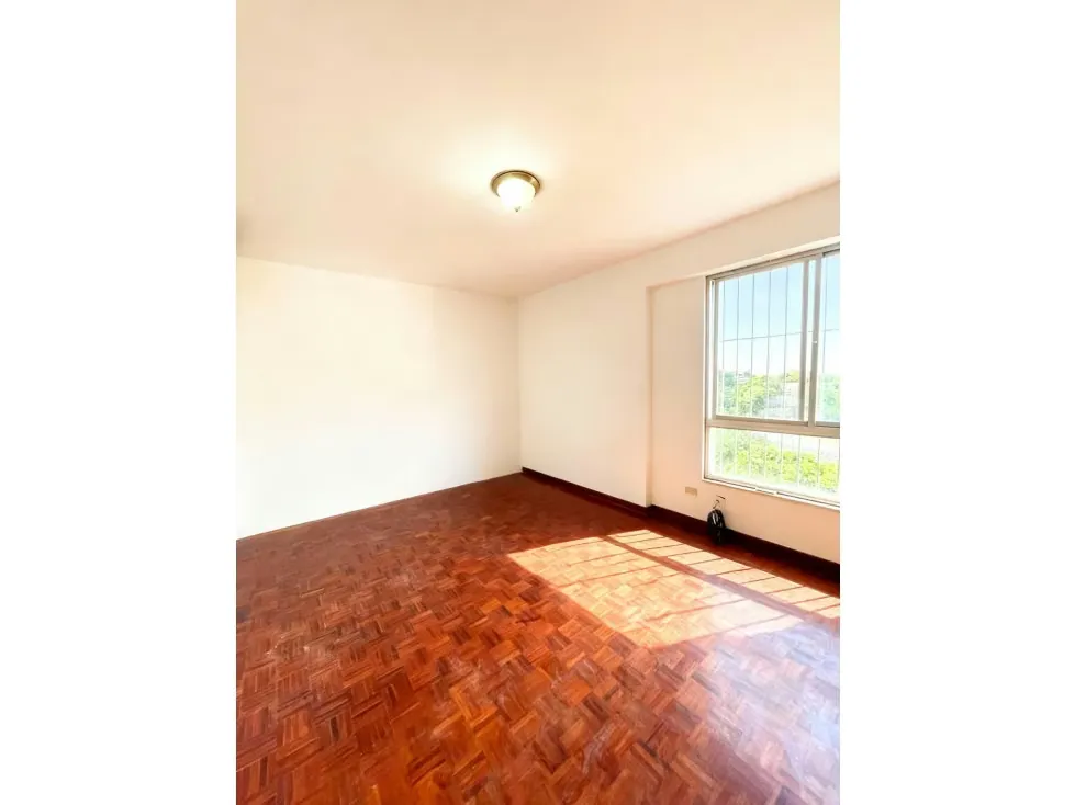 Se vende apartamento 245m2 Chulavista 9360 - 5