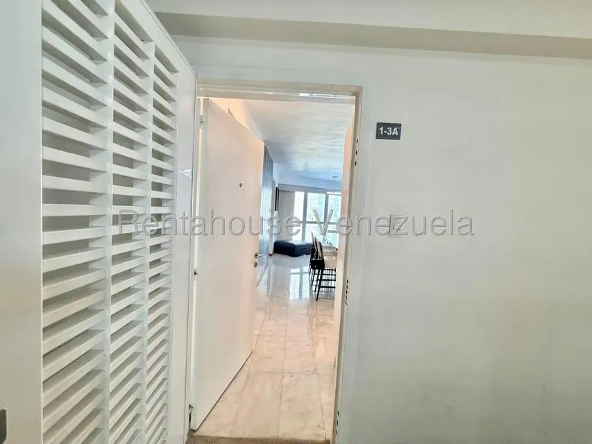 Apartamento (1 Nivel) en Alquiler en El Rosal, Distrito Metropolitano - 14
