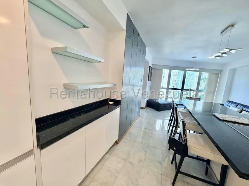 Apartamento (1 Nivel) en Alquiler en El Rosal, Distrito Metropolitano - 15