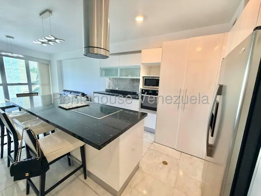 Apartamento (1 Nivel) en Alquiler en El Rosal, Distrito Metropolitano - 16