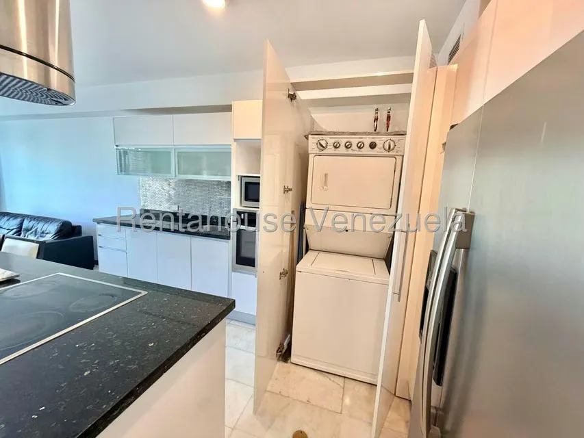 Apartamento (1 Nivel) en Alquiler en El Rosal, Distrito Metropolitano - 17