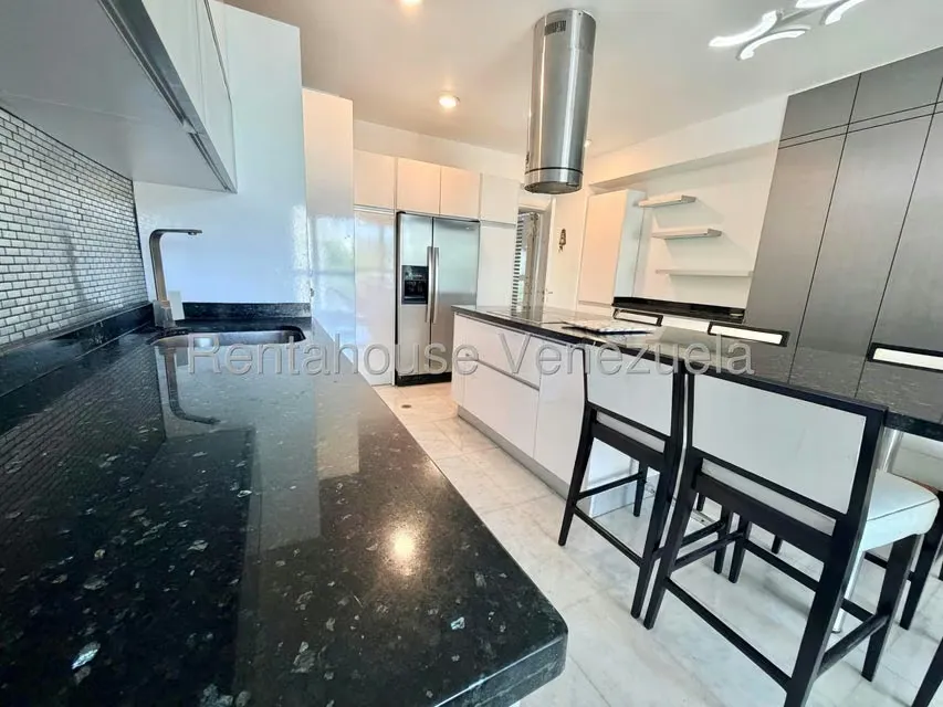 Apartamento (1 Nivel) en Alquiler en El Rosal, Distrito Metropolitano - 19