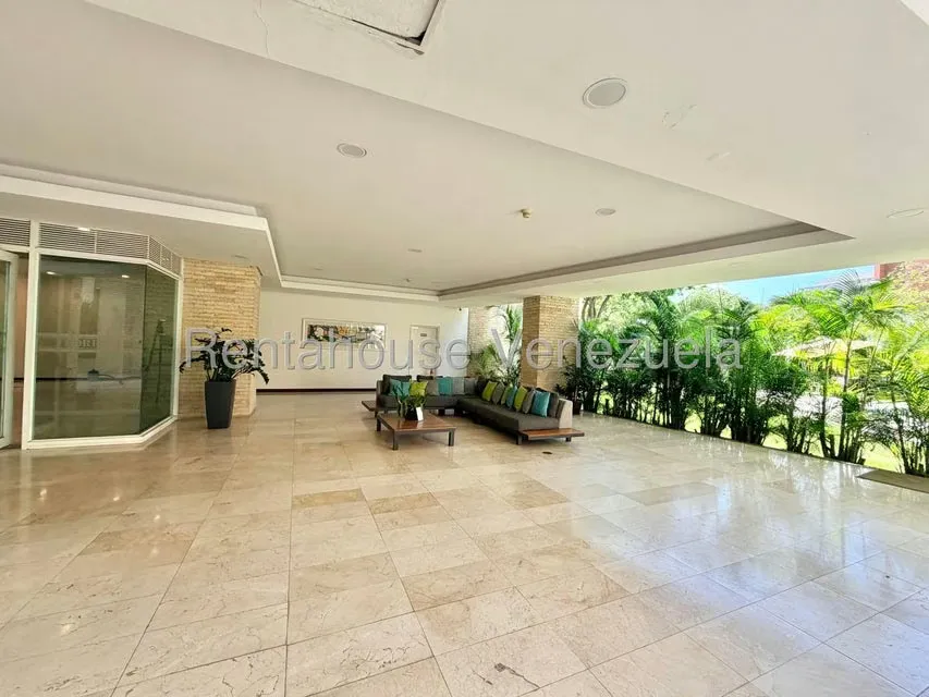 Apartamento (1 Nivel) en Alquiler en El Rosal, Distrito Metropolitano - 5