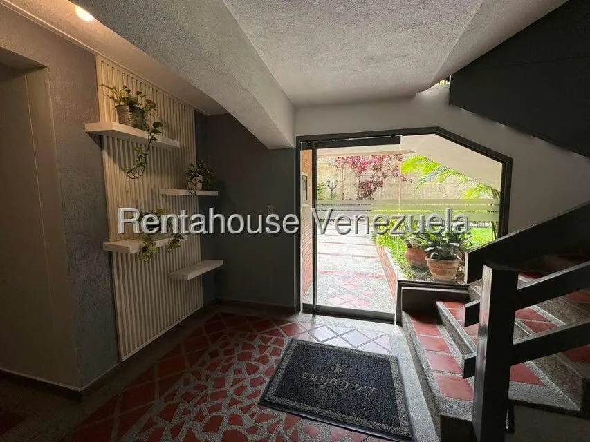 Apartamento (1 Nivel) en Venta en La Bonita, Distrito Metropolitano - 4