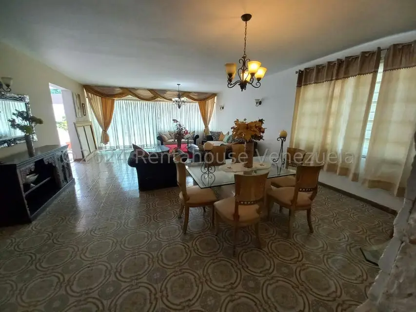 Casa (Multipes Niveles) en Venta en Prados del Este, Distrito Metropolitano - 12