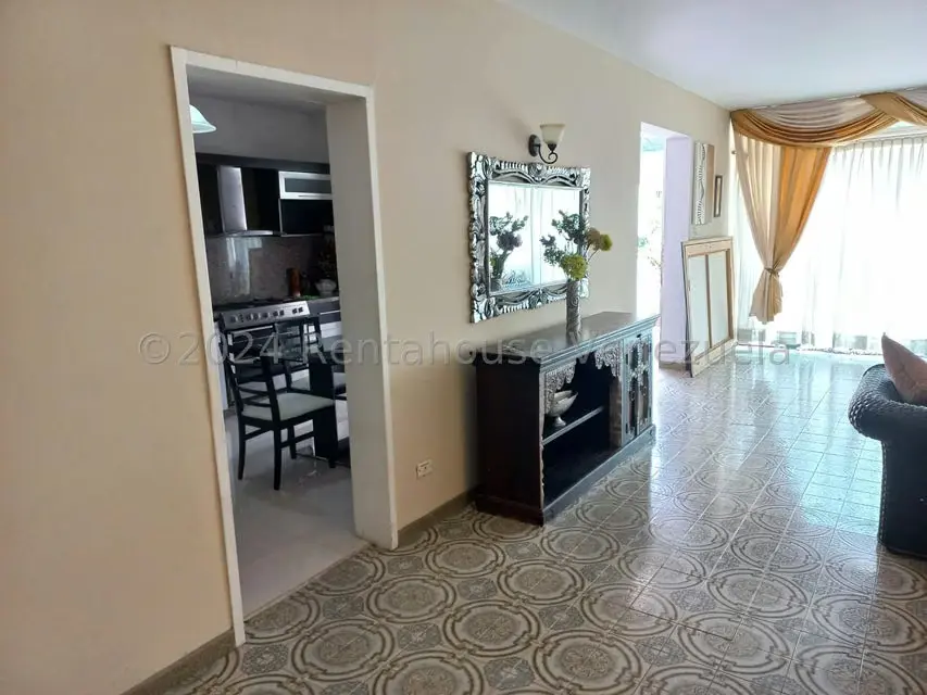 Casa (Multipes Niveles) en Venta en Prados del Este, Distrito Metropolitano - 13
