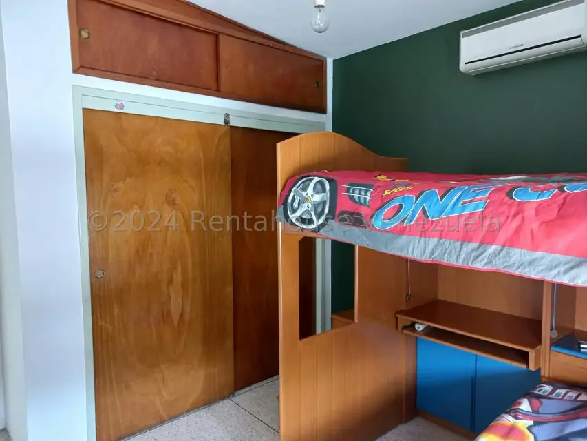 Casa (Multipes Niveles) en Venta en Prados del Este, Distrito Metropolitano - 32