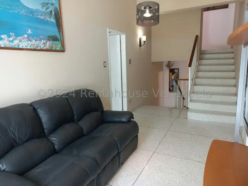 Casa (Multipes Niveles) en Venta en Prados del Este, Distrito Metropolitano - 36