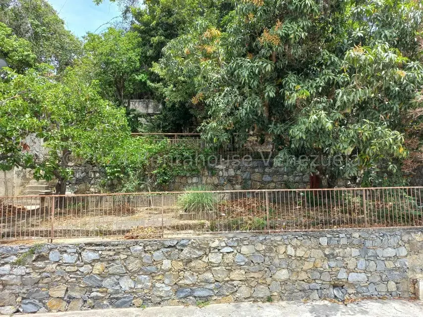 Casa (Multipes Niveles) en Venta en Prados del Este, Distrito Metropolitano - 45