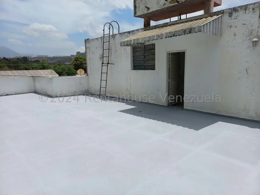 Casa (Multipes Niveles) en Venta en Prados del Este, Distrito Metropolitano - 46