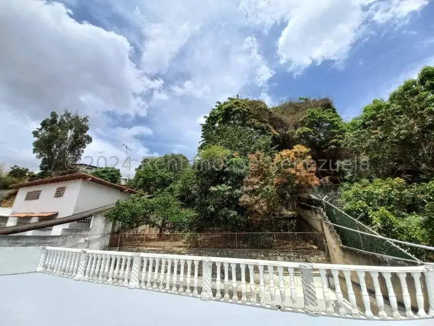 Casa (Multipes Niveles) en Venta en Prados del Este, Distrito Metropolitano - 49