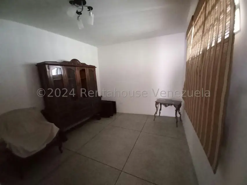Casa (Multipes Niveles) en Venta en Prados del Este, Distrito Metropolitano - 55