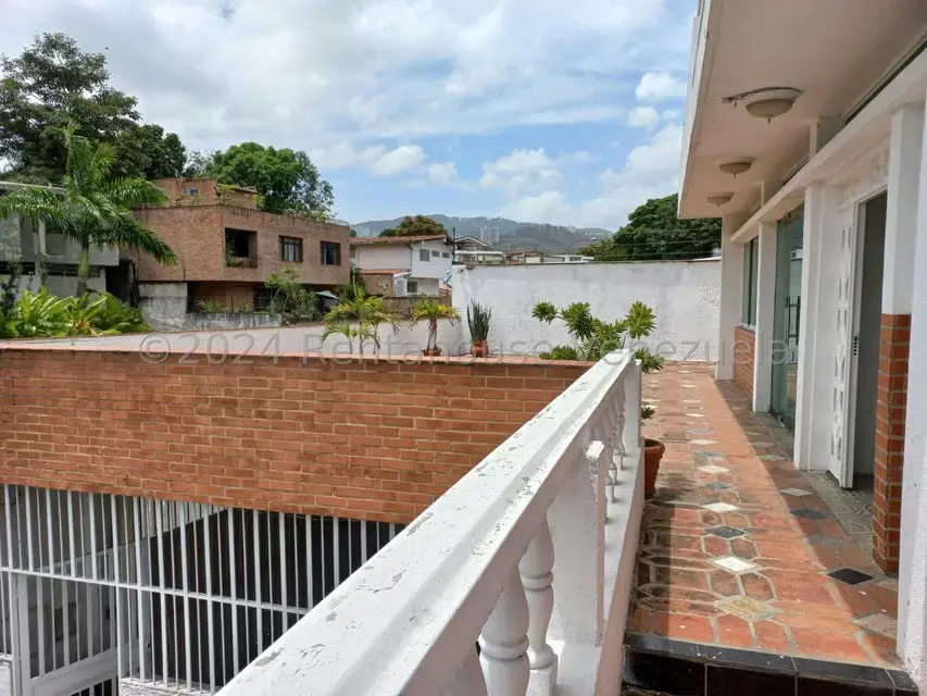 Casa (Multipes Niveles) en Venta en Prados del Este, Distrito Metropolitano - 65