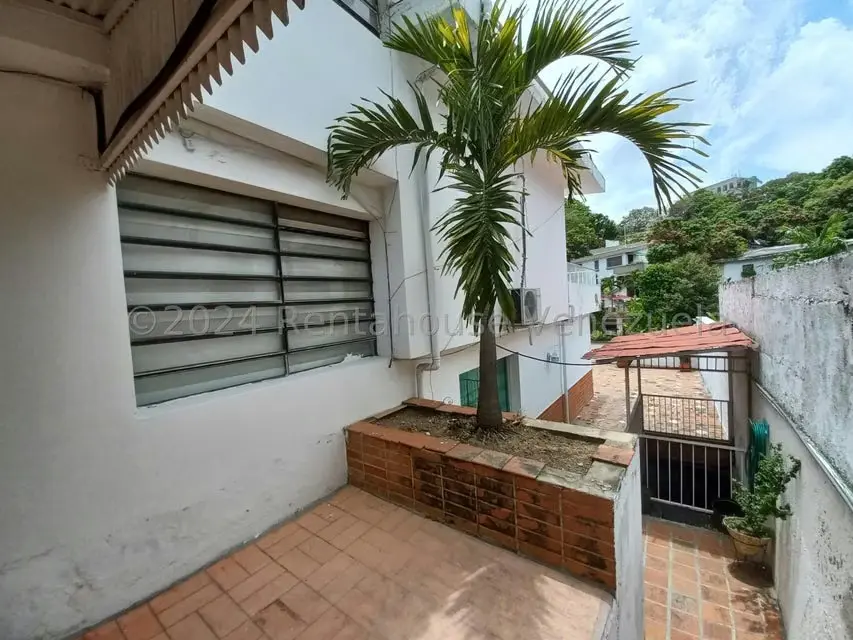 Casa (Multipes Niveles) en Venta en Prados del Este, Distrito Metropolitano - 66