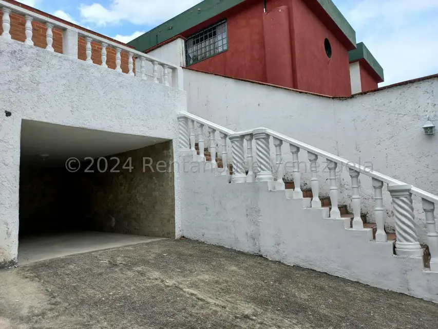 Casa (Multipes Niveles) en Venta en Prados del Este, Distrito Metropolitano - 67