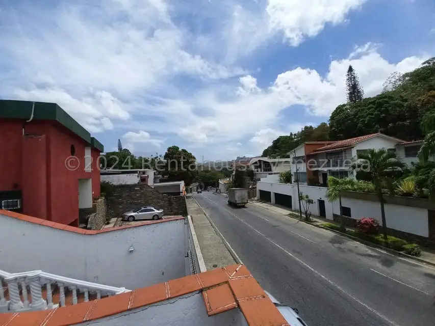 Casa (Multipes Niveles) en Venta en Prados del Este, Distrito Metropolitano - 68