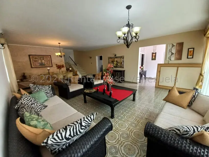 Casa (Multipes Niveles) en Venta en Prados del Este, Distrito Metropolitano - 7