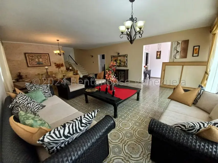 Casa (Multipes Niveles) en Venta en Prados del Este, Distrito Metropolitano - 8