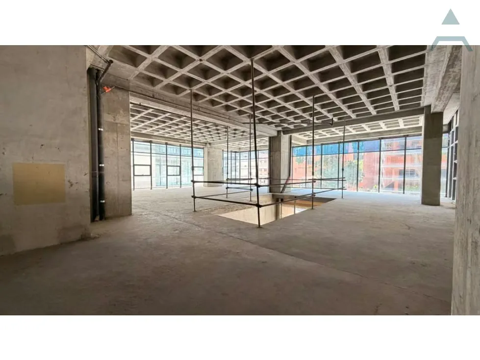 Se vende/alquila Local Comercial 855,48m² 2b Las Mercedes - 4