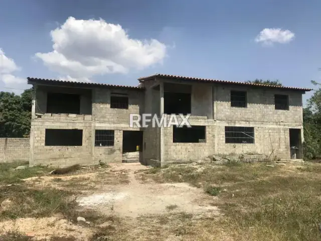 Se vende en obra gris terreno para construcción de vivienda en yagua Guacara sector el porvenir