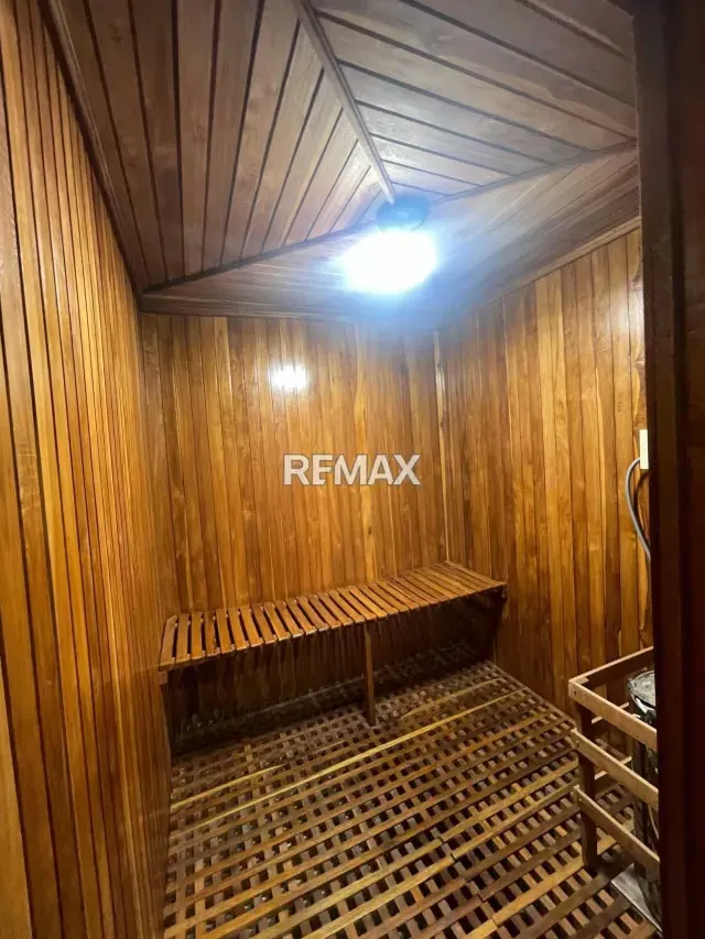 Apartamento en venta Holliday Palace III - 11