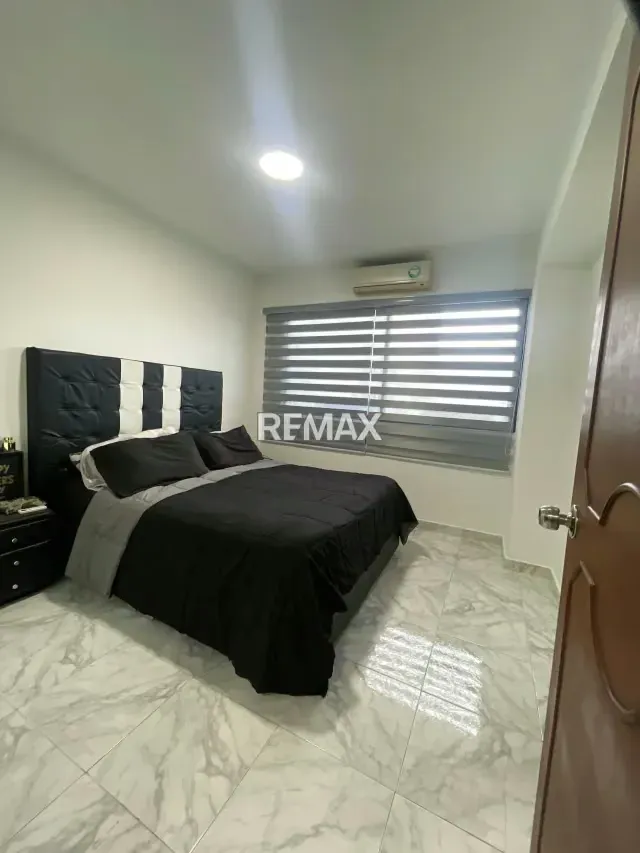 Apartamento en venta Holliday Palace III - 10