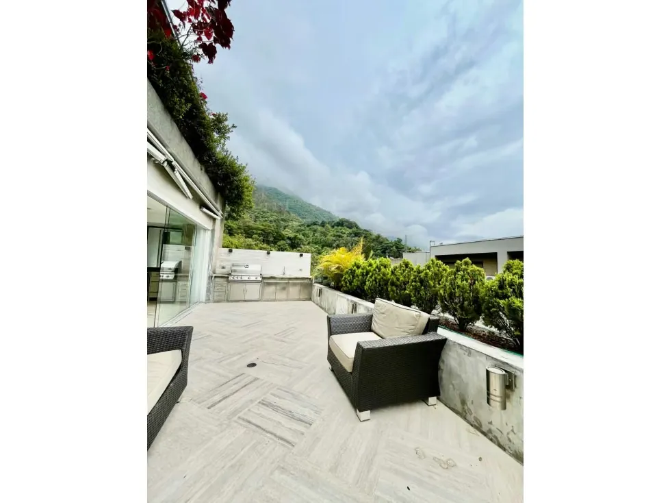 Alquilo Ph c/ terraza 600m2 Altamira 8799 - 8