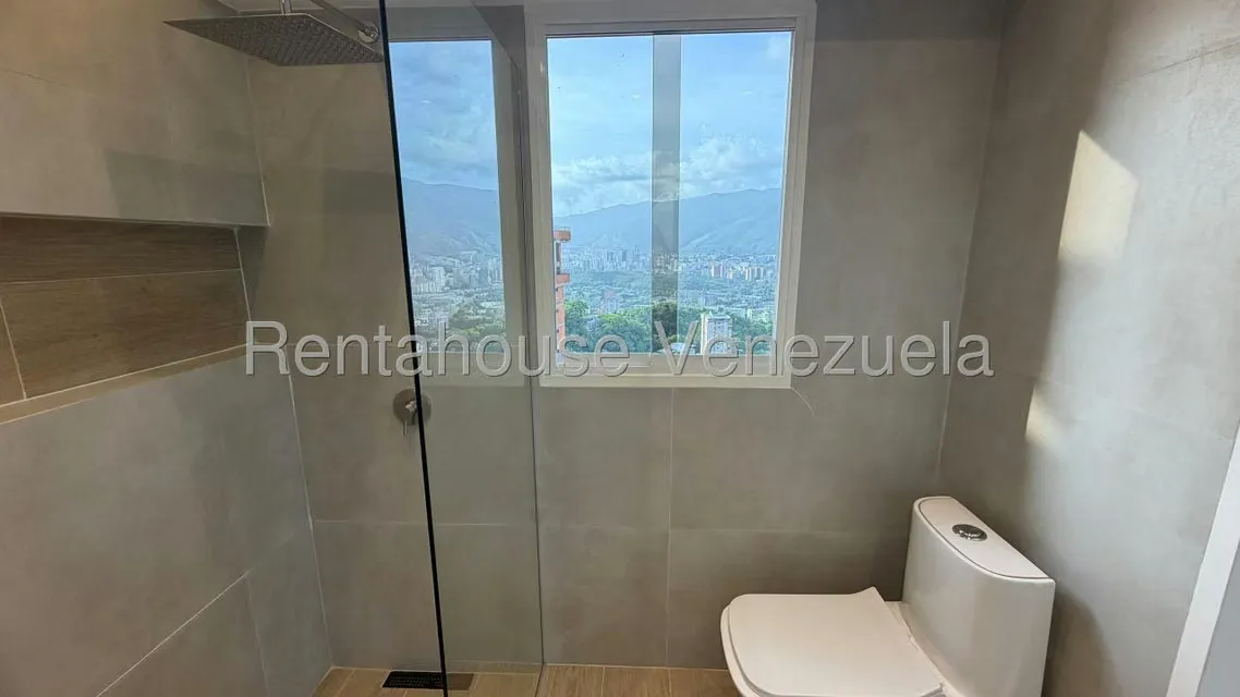 Apartamento (1 Nivel) en Alquiler en Colinas de Bello Monte, Distrito Metropolitano - 21