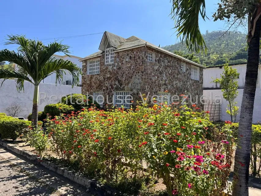 Casa (Duplex) en Venta en Santa Rosalia, Aragua - 2