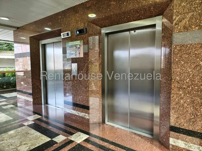 Oficina en Venta en Manzanares, Distrito Metropolitano - 2