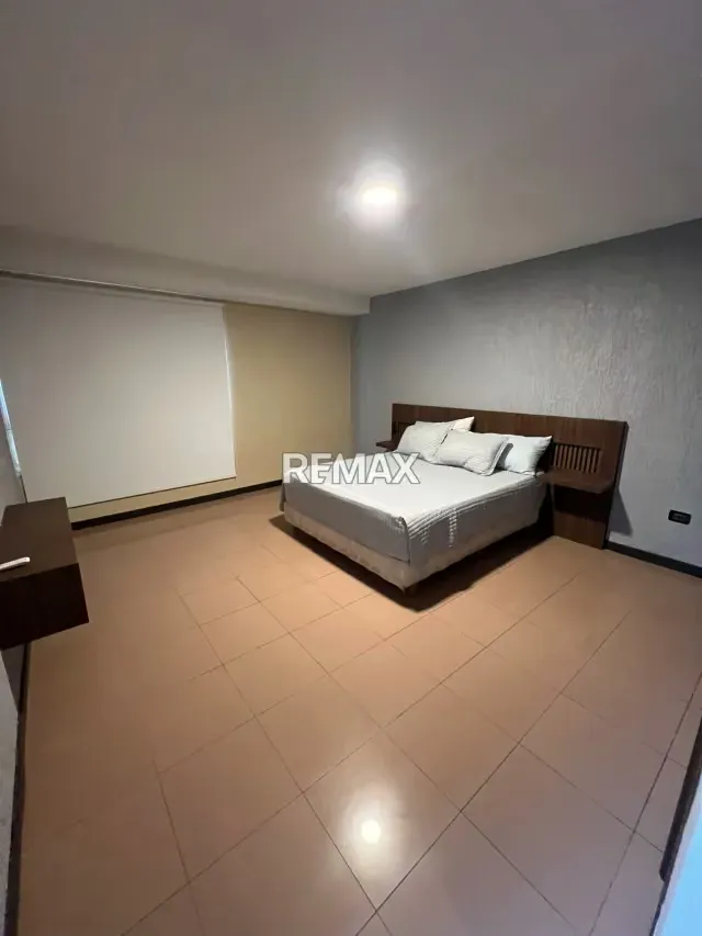 Apartamento en Alquiler en Galerías Colón-Paseo Colón Puerto La Cruz - 4