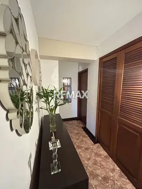 Venta Apto Residencia Maria Gabriela - 6
