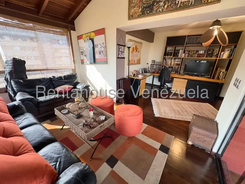 Apartamento (Duplex) en Venta en La Tahona, Distrito Metropolitano - 16