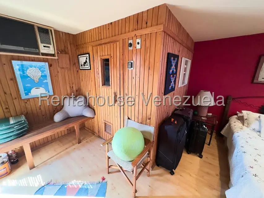 Apartamento (Duplex) en Venta en La Tahona, Distrito Metropolitano - 32