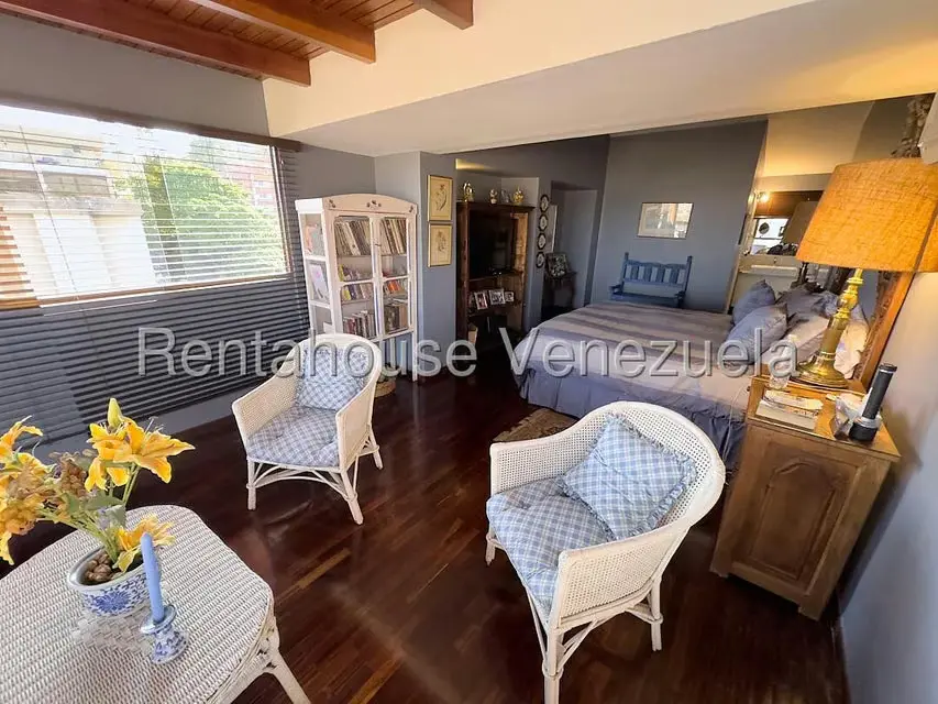 Apartamento (Duplex) en Venta en La Tahona, Distrito Metropolitano - 33
