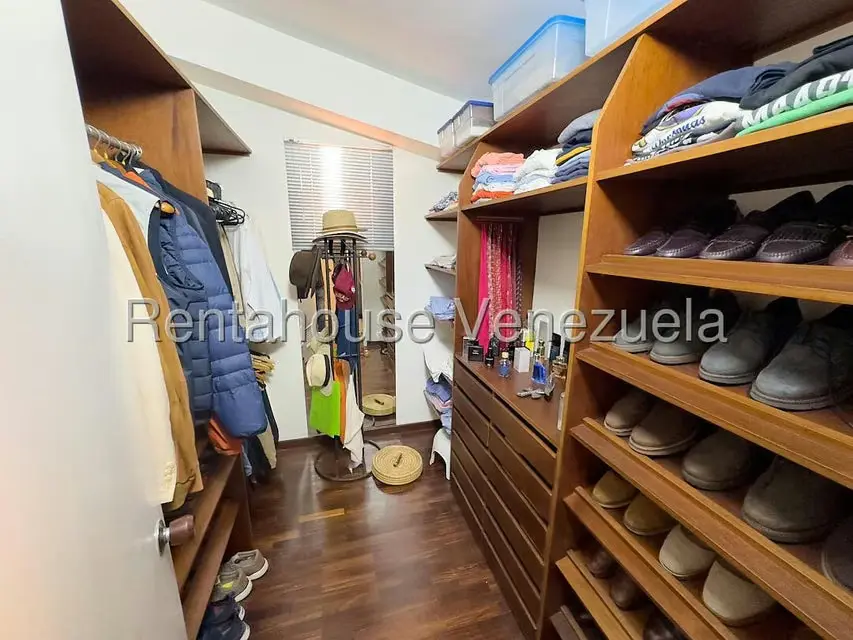 Apartamento (Duplex) en Venta en La Tahona, Distrito Metropolitano - 40
