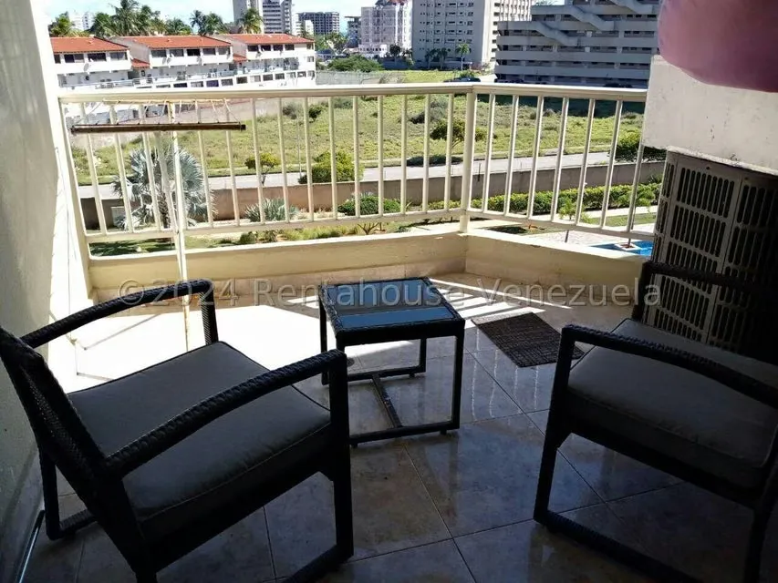 Apartamento (1 Nivel) en Alquiler en Costa Azul, Nueva Esparta - 7